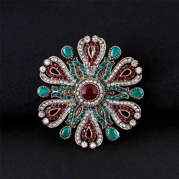 Baroque Flower Red, Green & Clear Rhinestones Round Brooch Sparkle Gold Tone - Picture 1 of 9